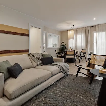 Balat - 2 Bedrooms And Terrace In Eixample Dreta